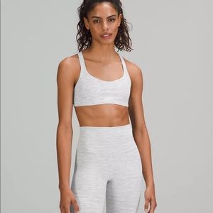 Lululemon Free to Be Wild Bra Size 8